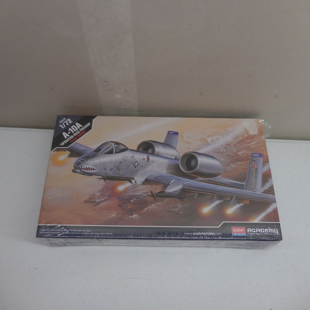 Academy 1/72 A-10A Operation Iraqi Freedom Model Kit 12402 Thunderbolt II NEW